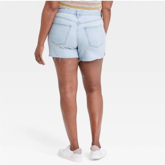 Universal Thread Vintage Midi Shorts Light Blue Cut Off Denim NWT 14 - Picture 6 of 11